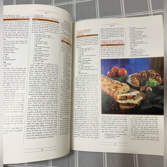 Christmas © 1993 Volume 63 The Annual of Christmas Literature and Art Paperback - Picture 7 of 10